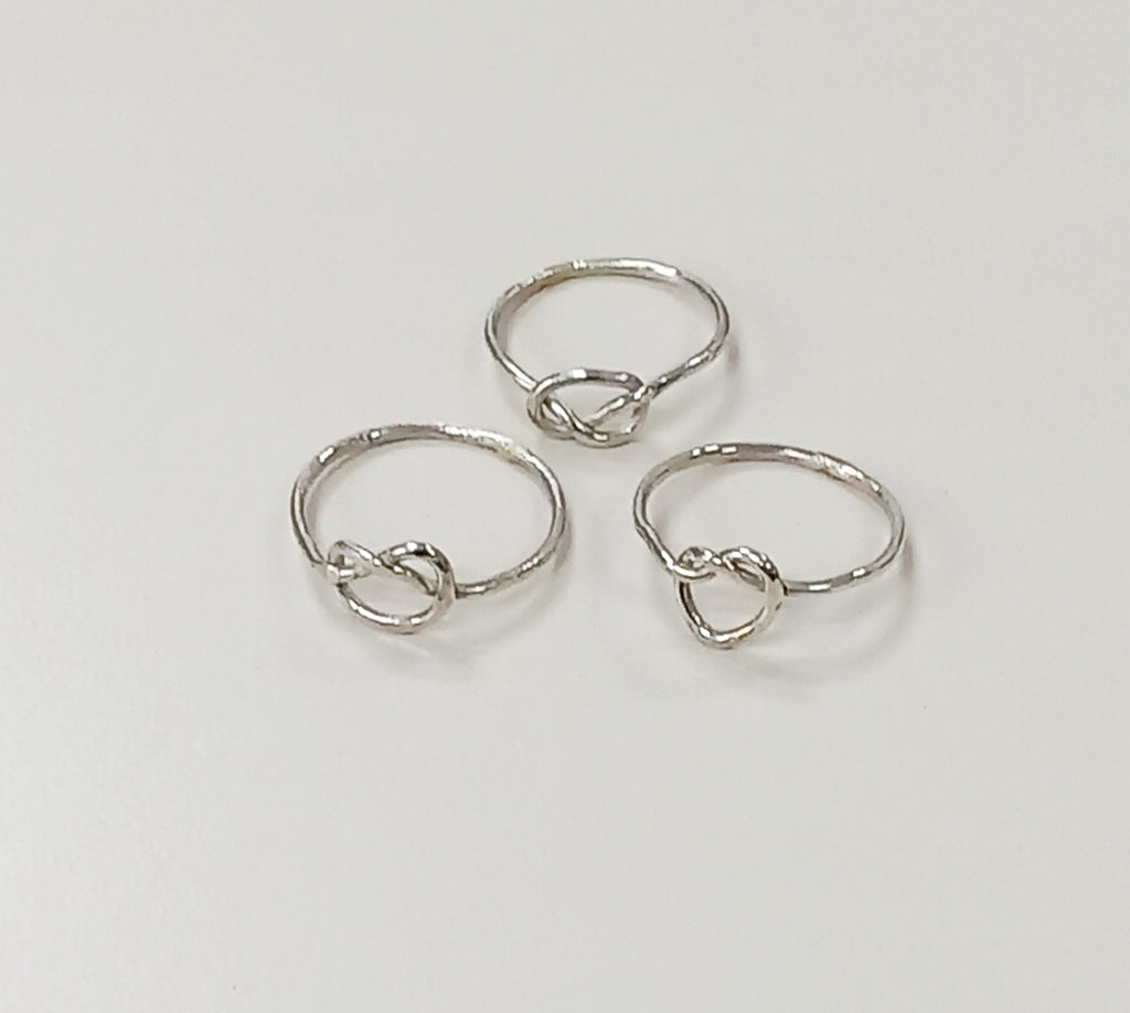 Silver Twist Heart Ring 